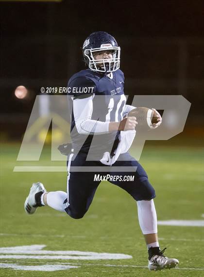 Thumbnail 3 in General McLane vs Oil City (PIAA D10 5A Semifinal) photogallery.