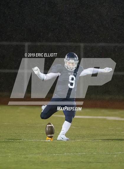 Thumbnail 3 in General McLane vs Oil City (PIAA D10 5A Semifinal) photogallery.