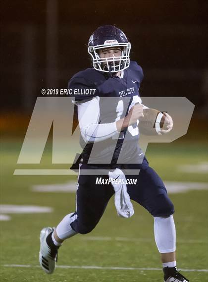 Thumbnail 1 in General McLane vs Oil City (PIAA D10 5A Semifinal) photogallery.