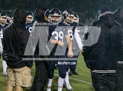 Thumbnail 2 in General McLane vs Oil City (PIAA D10 5A Semifinal) photogallery.