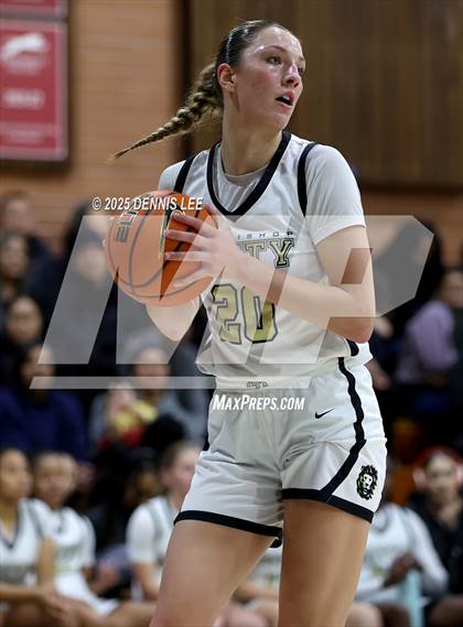 Thumbnail 2 in Archbishop Mitty vs. St. Joseph (Sabrina Ionescu Showcase) photogallery.