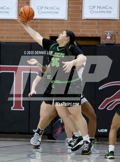 Thumbnail 2 in Archbishop Mitty vs. St. Joseph (Sabrina Ionescu Showcase) photogallery.