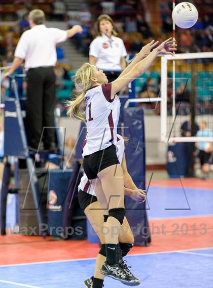 Thumbnail 1 in Hi-Plains vs. Idalia (CHSAA 1A Pool II) photogallery.