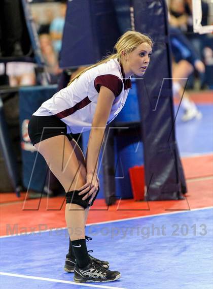 Thumbnail 2 in Hi-Plains vs. Idalia (CHSAA 1A Pool II) photogallery.