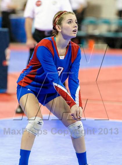 Thumbnail 1 in Hi-Plains vs. Idalia (CHSAA 1A Pool II) photogallery.
