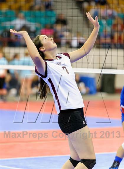Thumbnail 2 in Hi-Plains vs. Idalia (CHSAA 1A Pool II) photogallery.