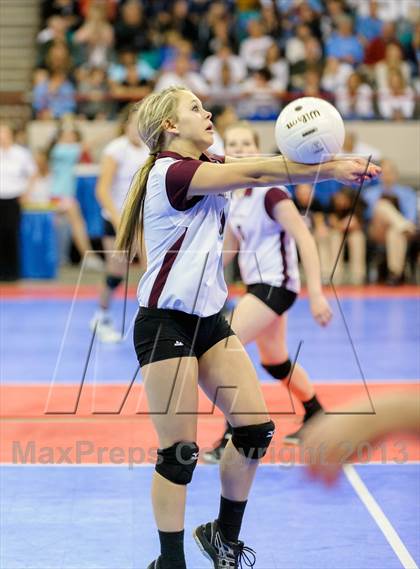 Thumbnail 1 in Hi-Plains vs. Idalia (CHSAA 1A Pool II) photogallery.