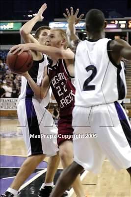 Thumbnail 2 in Laguna Creek vs Franklin (D1 Sec. Final) #3 photogallery.