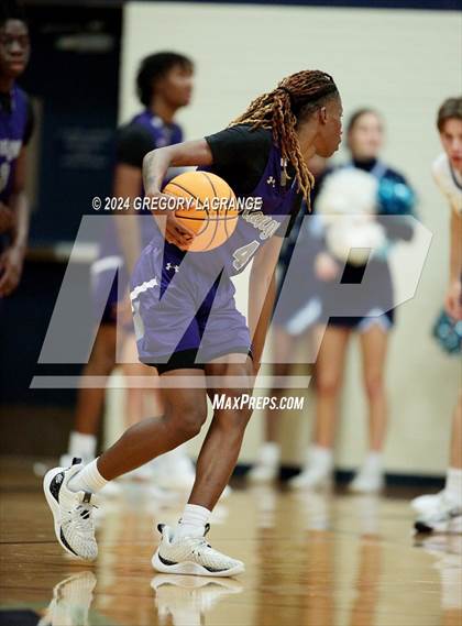 Thumbnail 1 in Chisholm Trail vs Bell photogallery.