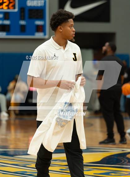 Thumbnail 3 in Lee @ Mae Jemison photogallery.