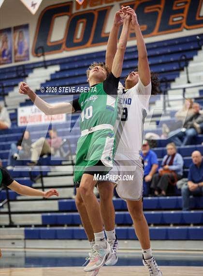 Thumbnail 1 in JV: Doherty @ Legend photogallery.