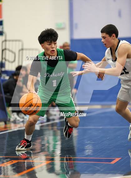 Thumbnail 2 in JV: Doherty @ Legend photogallery.