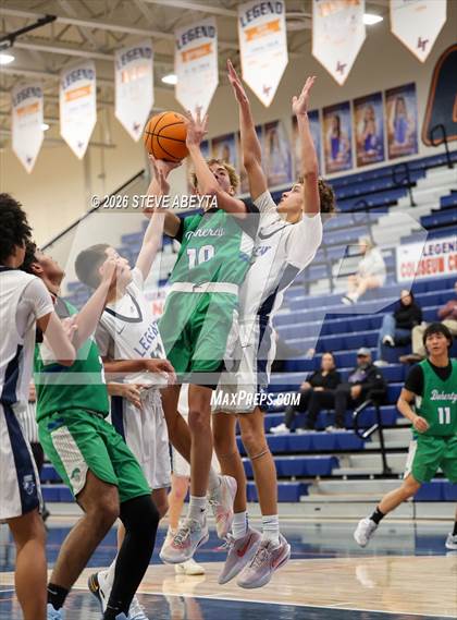 Thumbnail 2 in JV: Doherty @ Legend photogallery.