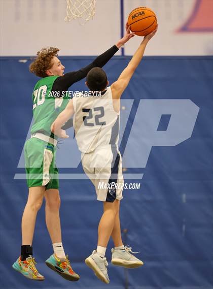 Thumbnail 2 in JV: Doherty @ Legend photogallery.