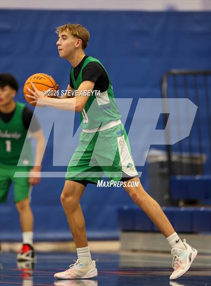 Thumbnail 1 in JV: Doherty @ Legend photogallery.