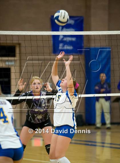 Thumbnail 2 in Bakersfield Christian vs Mission Oak (CIF CS D3 Qtr FInals) photogallery.