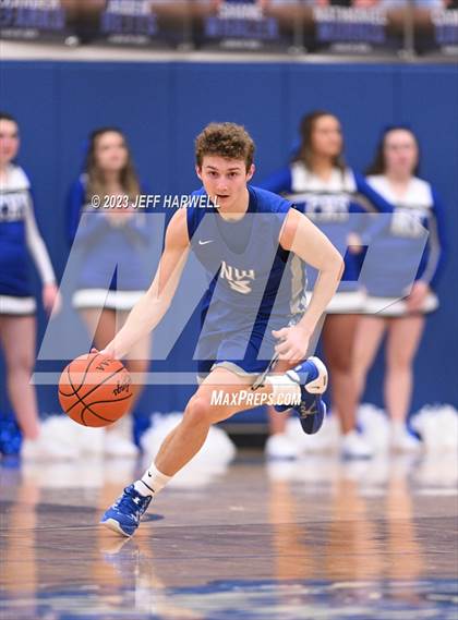 Thumbnail 1 in Northwestern @ Chippewa photogallery.