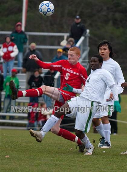 Thumbnail 2 in Grover Cleveland vs. Center Moriches (NYSPHSAA Class B Semifinal) photogallery.
