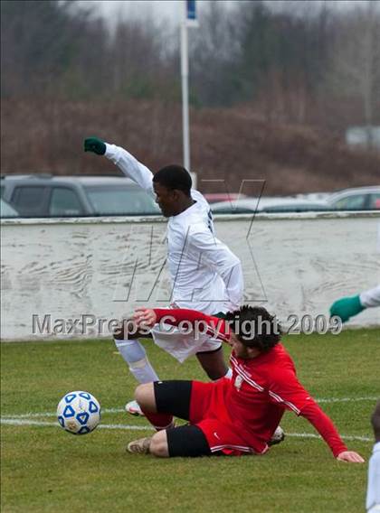 Thumbnail 2 in Grover Cleveland vs. Center Moriches (NYSPHSAA Class B Semifinal) photogallery.