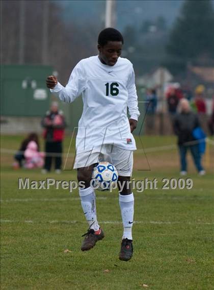 Thumbnail 1 in Grover Cleveland vs. Center Moriches (NYSPHSAA Class B Semifinal) photogallery.