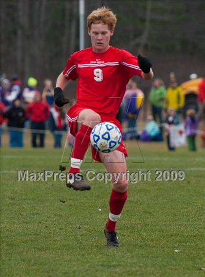 Thumbnail 1 in Grover Cleveland vs. Center Moriches (NYSPHSAA Class B Semifinal) photogallery.