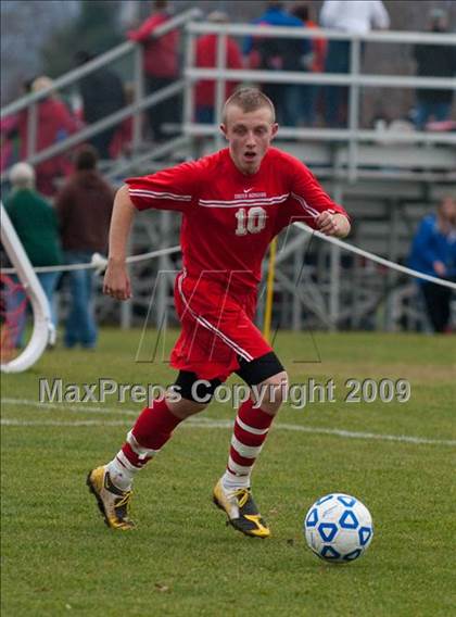 Thumbnail 2 in Grover Cleveland vs. Center Moriches (NYSPHSAA Class B Semifinal) photogallery.