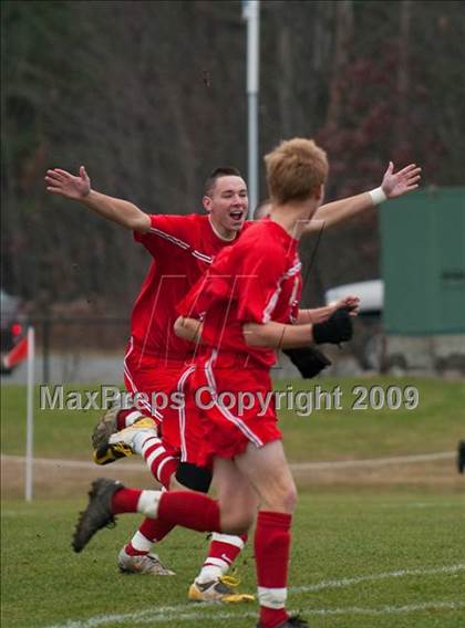 Thumbnail 3 in Grover Cleveland vs. Center Moriches (NYSPHSAA Class B Semifinal) photogallery.
