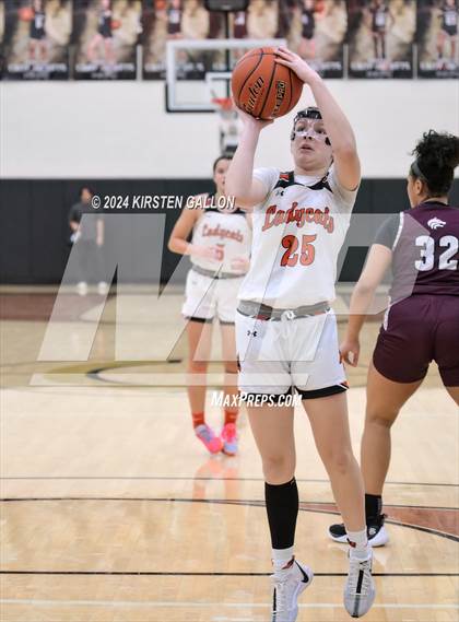 Thumbnail 3 in Mansfield Timberview vs. Aledo (UIL Basketball 5A Area) photogallery.