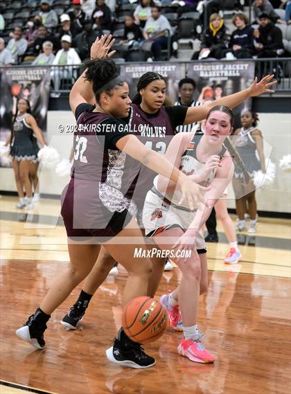 Thumbnail 2 in Mansfield Timberview vs. Aledo (UIL Basketball 5A Area) photogallery.