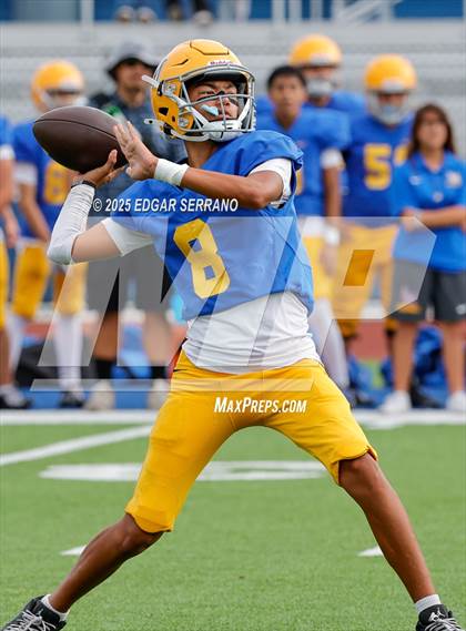 Thumbnail 1 in La Habra @ La Mirada photogallery.