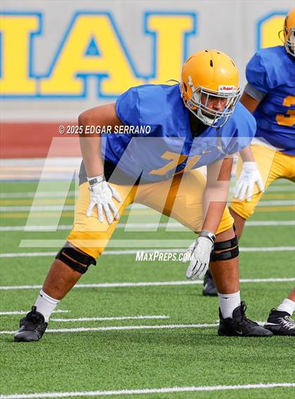 Thumbnail 1 in La Habra @ La Mirada photogallery.