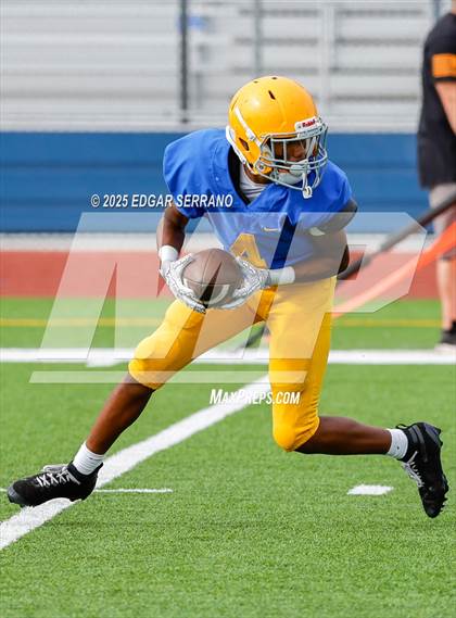 Thumbnail 2 in La Habra @ La Mirada photogallery.