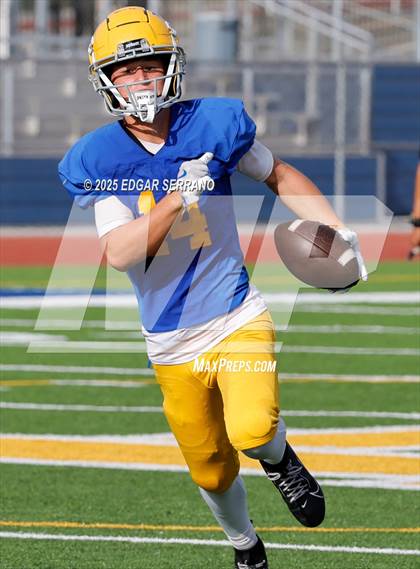 Thumbnail 2 in La Habra @ La Mirada photogallery.