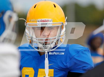 Thumbnail 3 in La Habra @ La Mirada photogallery.