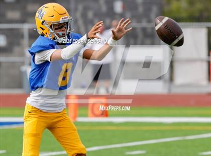 Thumbnail 3 in La Habra @ La Mirada photogallery.