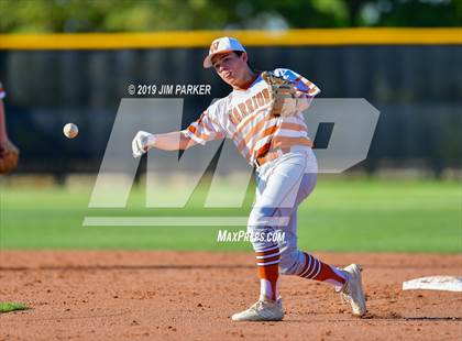 Thumbnail 2 in Round Rock Westwood @ Vandegrift photogallery.