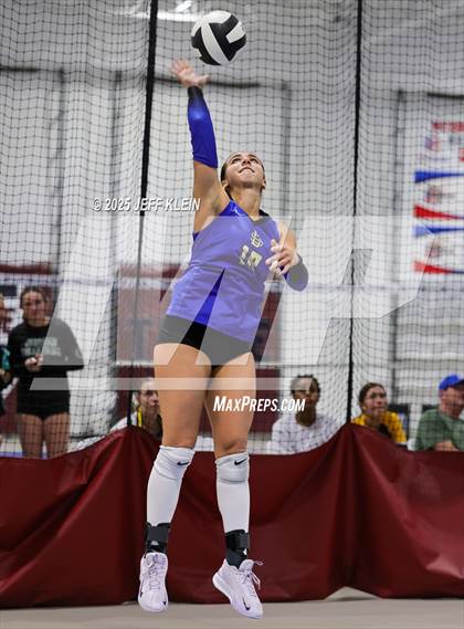 Thumbnail 3 in King's Academy vs Divine Savior Academy (South Florida Showdown) photogallery.