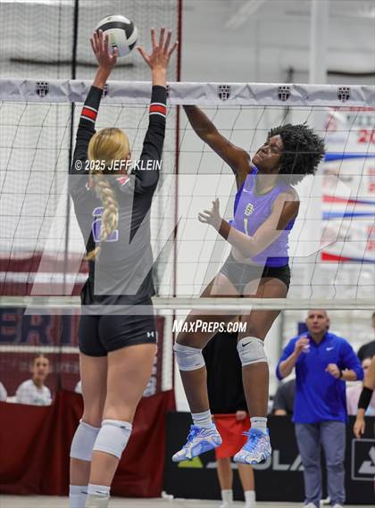 Thumbnail 1 in King's Academy vs Divine Savior Academy (South Florida Showdown) photogallery.