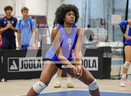 Thumbnail 1 in King's Academy vs Divine Savior Academy (South Florida Showdown) photogallery.