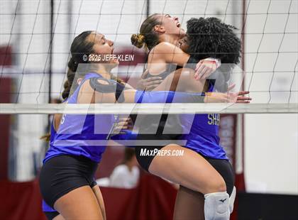 Thumbnail 1 in King's Academy vs Divine Savior Academy (South Florida Showdown) photogallery.