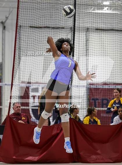 Thumbnail 2 in King's Academy vs Divine Savior Academy (South Florida Showdown) photogallery.