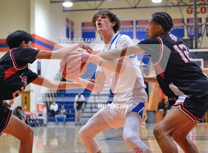 Thumbnail 2 in Liberty @ Bishop Gorman photogallery.