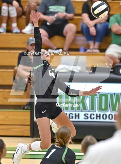 Thumbnail 1 in Roncalli @ Yorktown photogallery.