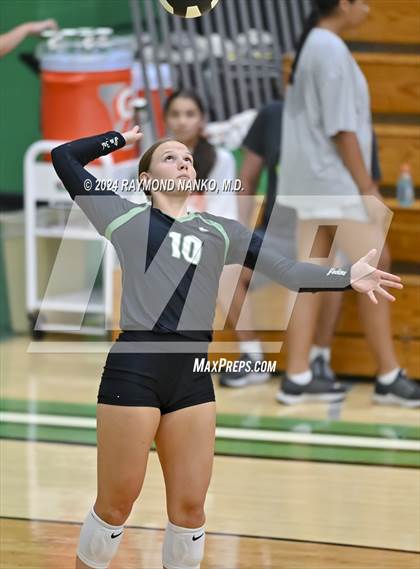 Thumbnail 1 in Roncalli @ Yorktown photogallery.