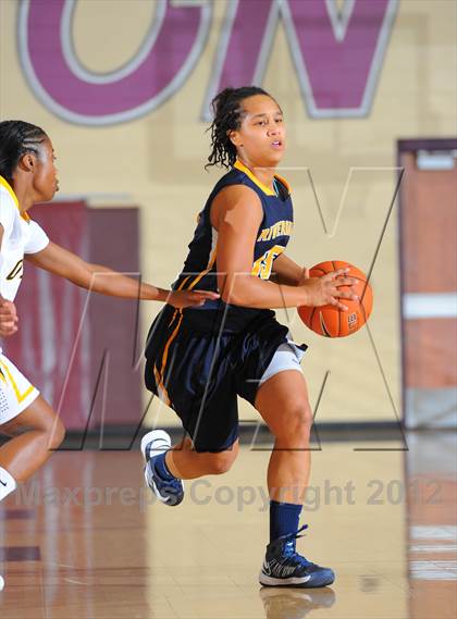 Thumbnail 2 in Bishop O'Dowd vs. Riverdale Baptist (Nike Tournament of Champions) photogallery.