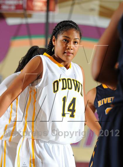 Thumbnail 2 in Bishop O'Dowd vs. Riverdale Baptist (Nike Tournament of Champions) photogallery.