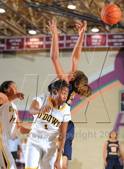 Thumbnail 3 in Bishop O'Dowd vs. Riverdale Baptist (Nike Tournament of Champions) photogallery.