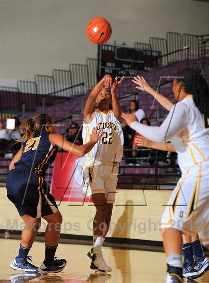 Thumbnail 2 in Bishop O'Dowd vs. Riverdale Baptist (Nike Tournament of Champions) photogallery.