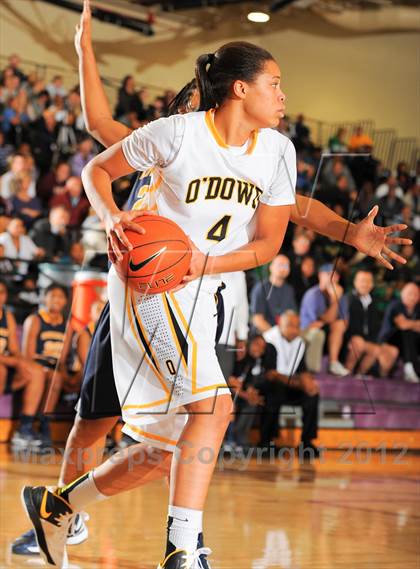 Thumbnail 2 in Bishop O'Dowd vs. Riverdale Baptist (Nike Tournament of Champions) photogallery.