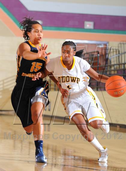 Thumbnail 2 in Bishop O'Dowd vs. Riverdale Baptist (Nike Tournament of Champions) photogallery.